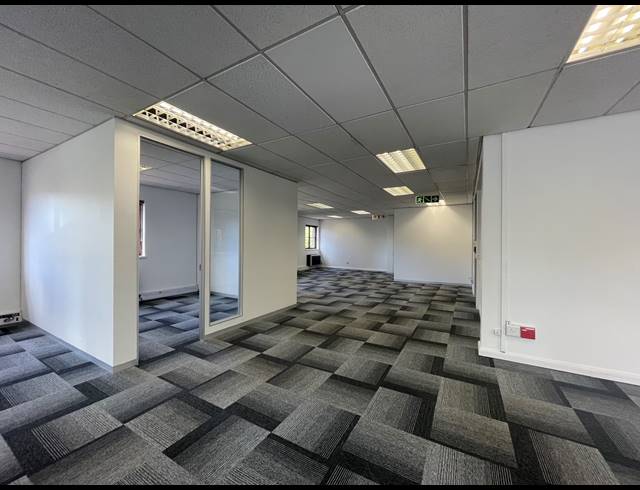 189M² OFFICE TO LET IN SANDTON CENTRAL
